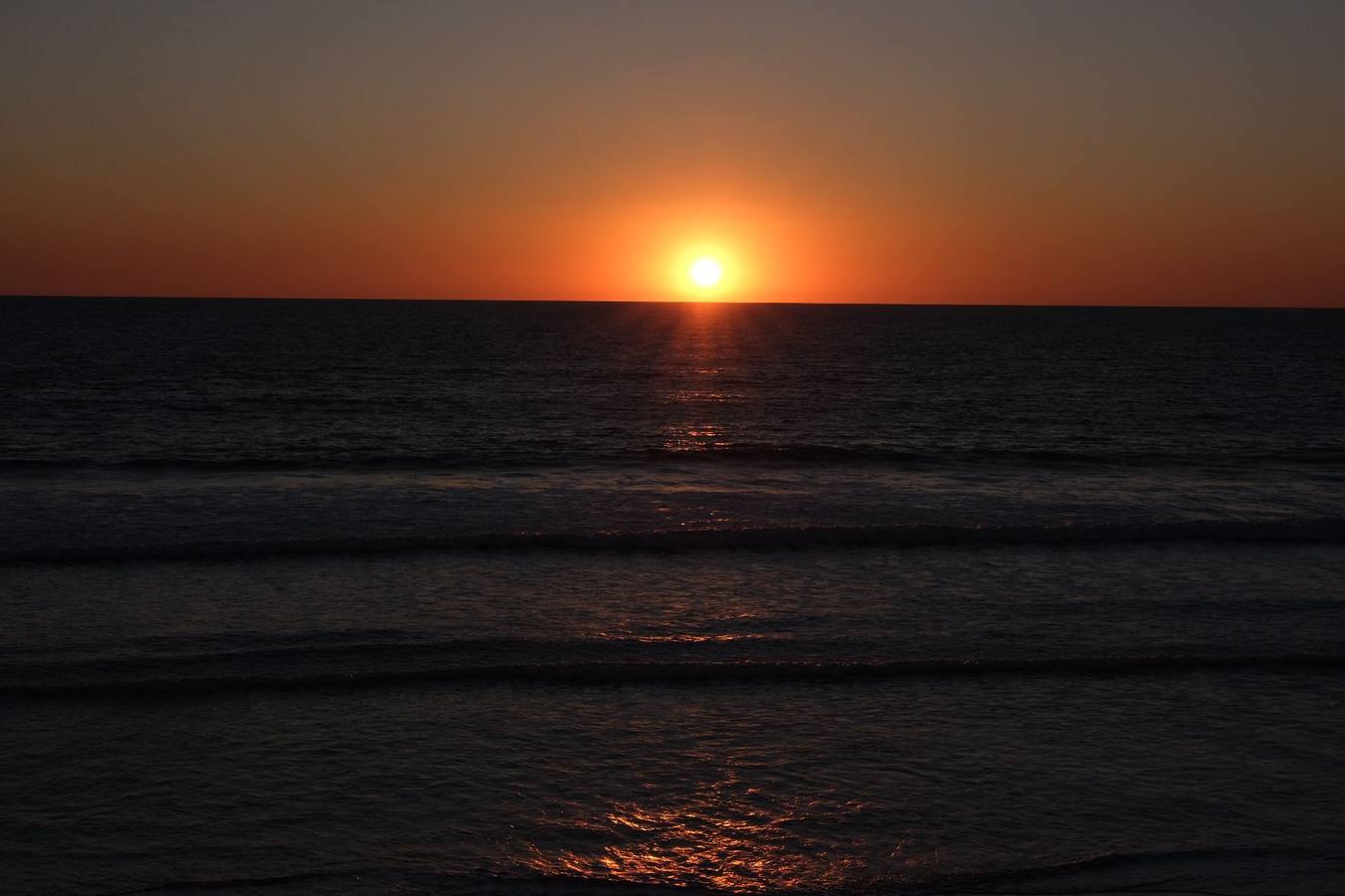 El atardecer gaditano: la espectacular puesta de sol de Cádiz