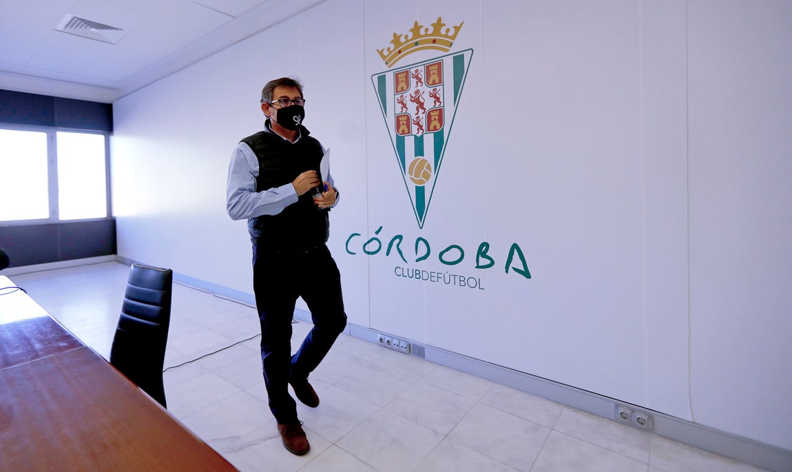 En imágenes, González Calvo explica el fracaso del Córdoba CF