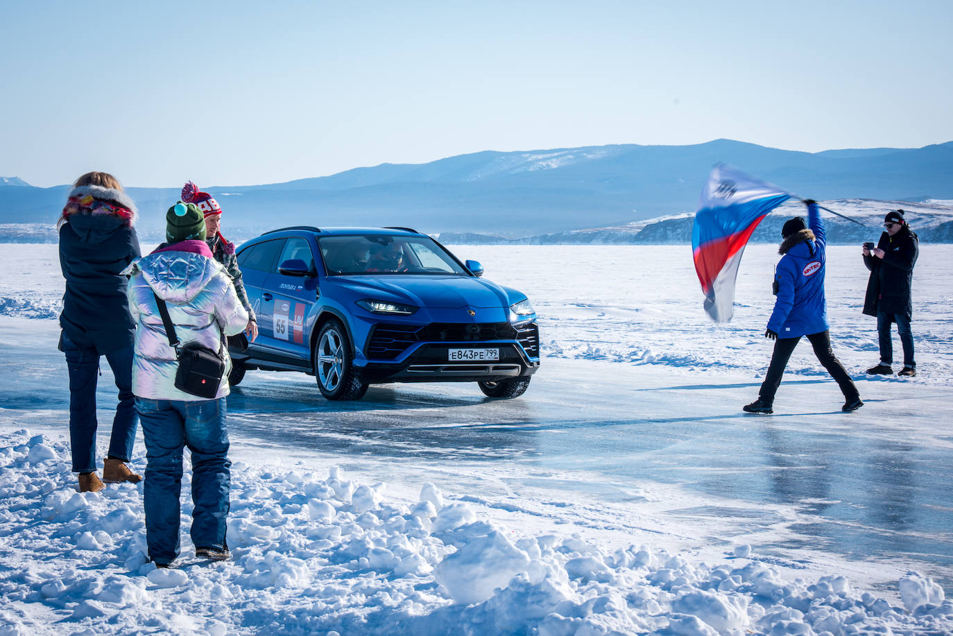 Fotogalería: Lamborghini Urus, nuevo récord de velocidad sobre hielo