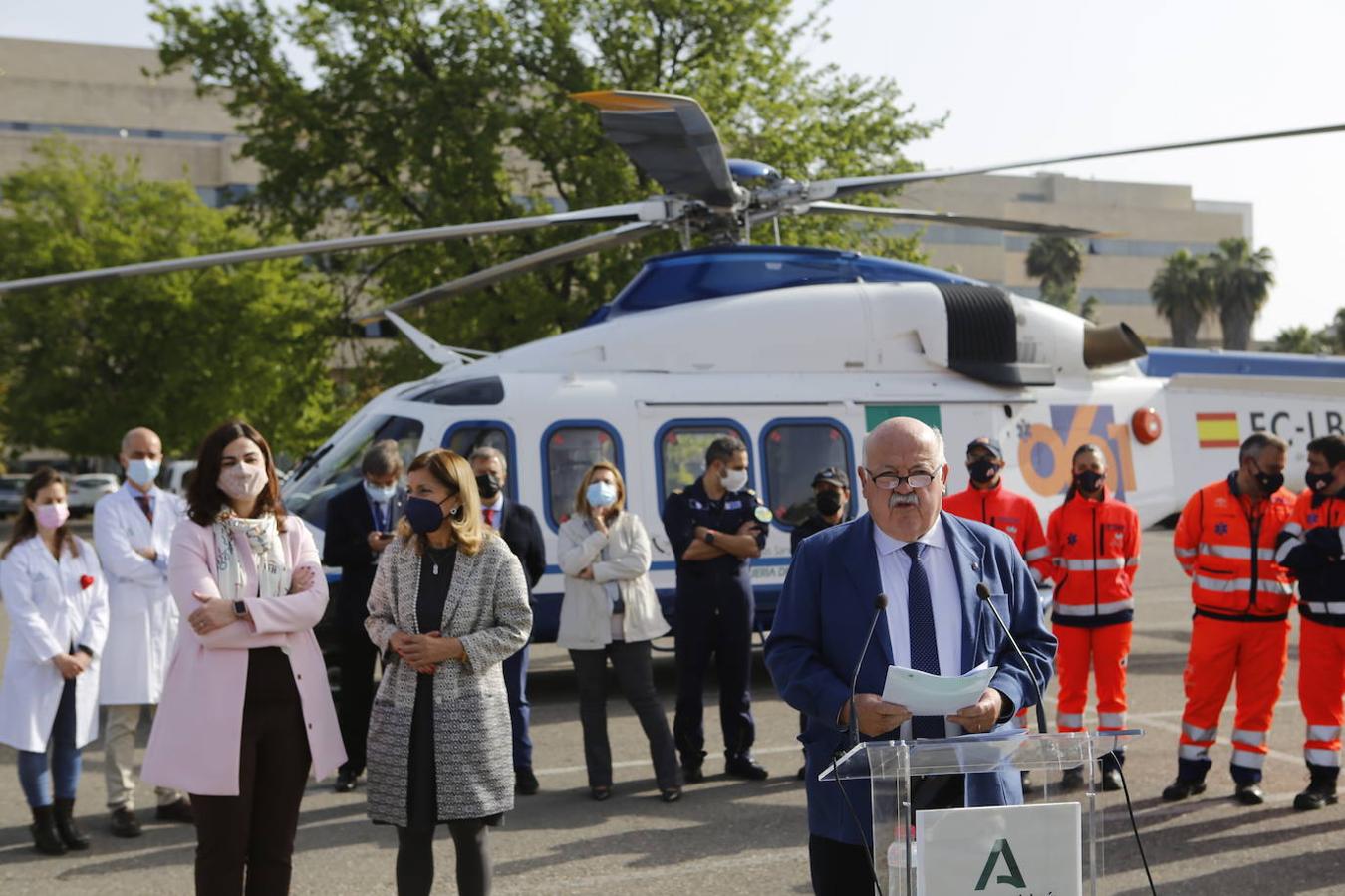 La presentación en Córdoba de los helicópteros del 061, en imágenes