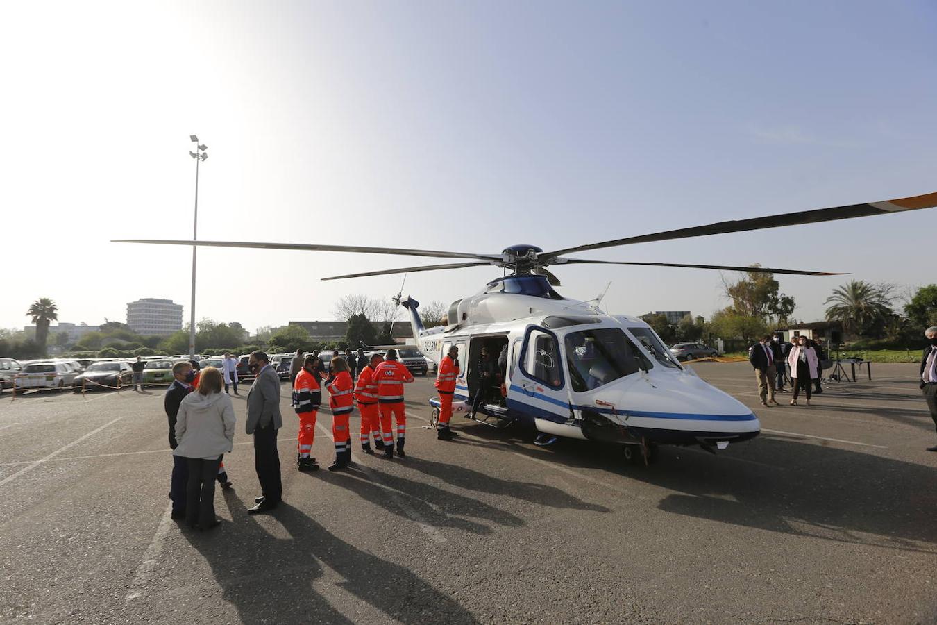 La presentación en Córdoba de los helicópteros del 061, en imágenes