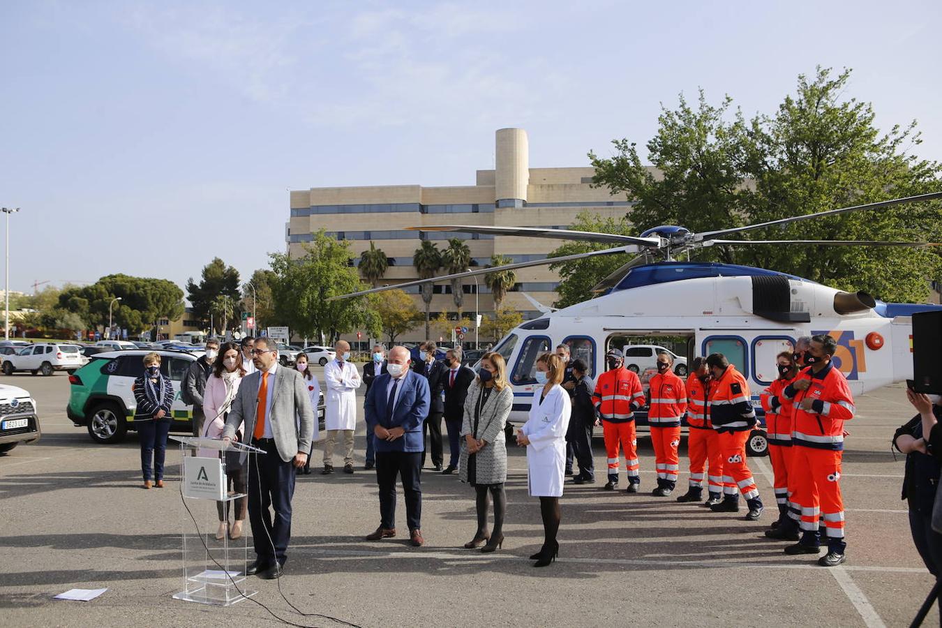 La presentación en Córdoba de los helicópteros del 061, en imágenes