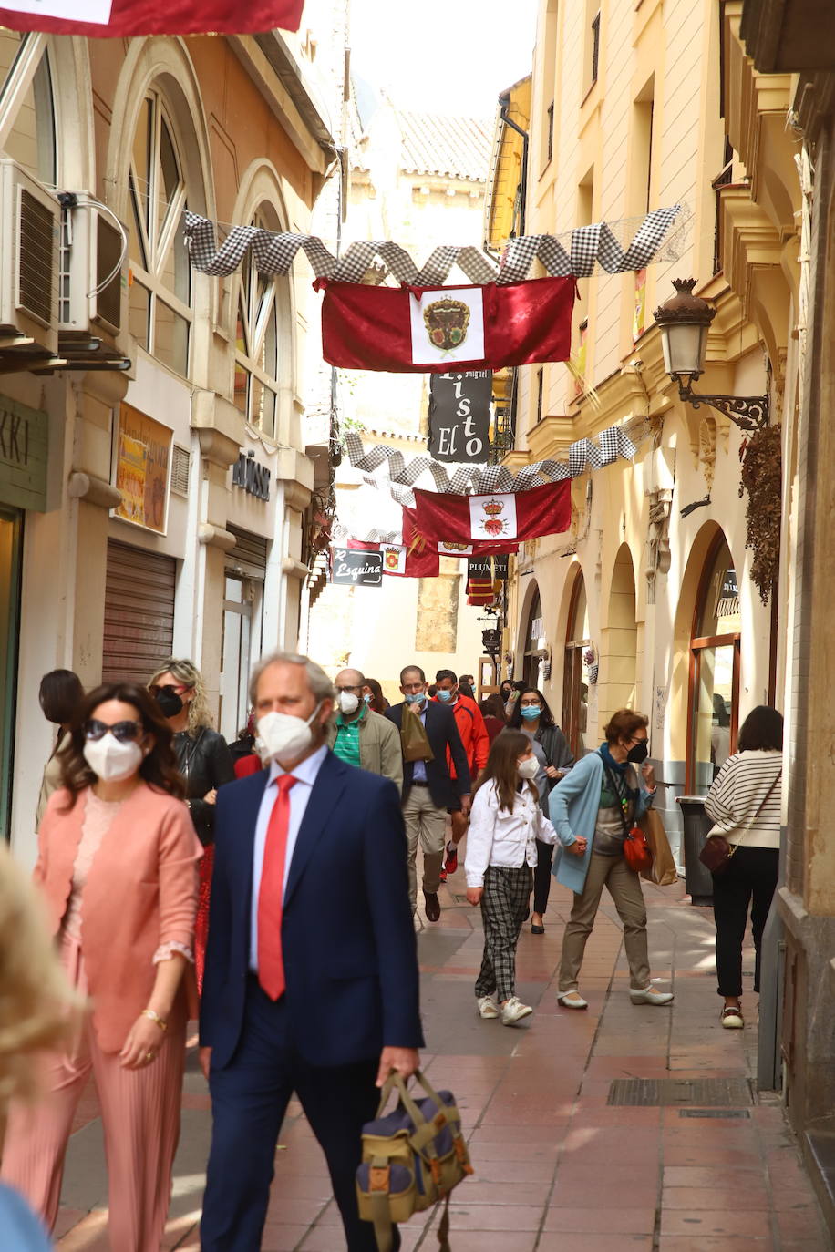 La Semana Santa de Córdoba, en los escaparates