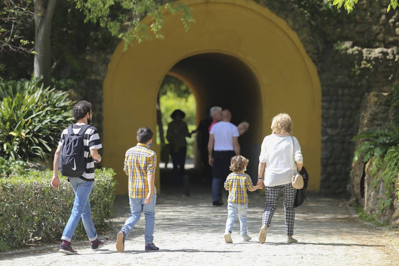 Los sevillanos aprovecharon para disfrutar de una Semana Santa 'alternativa'