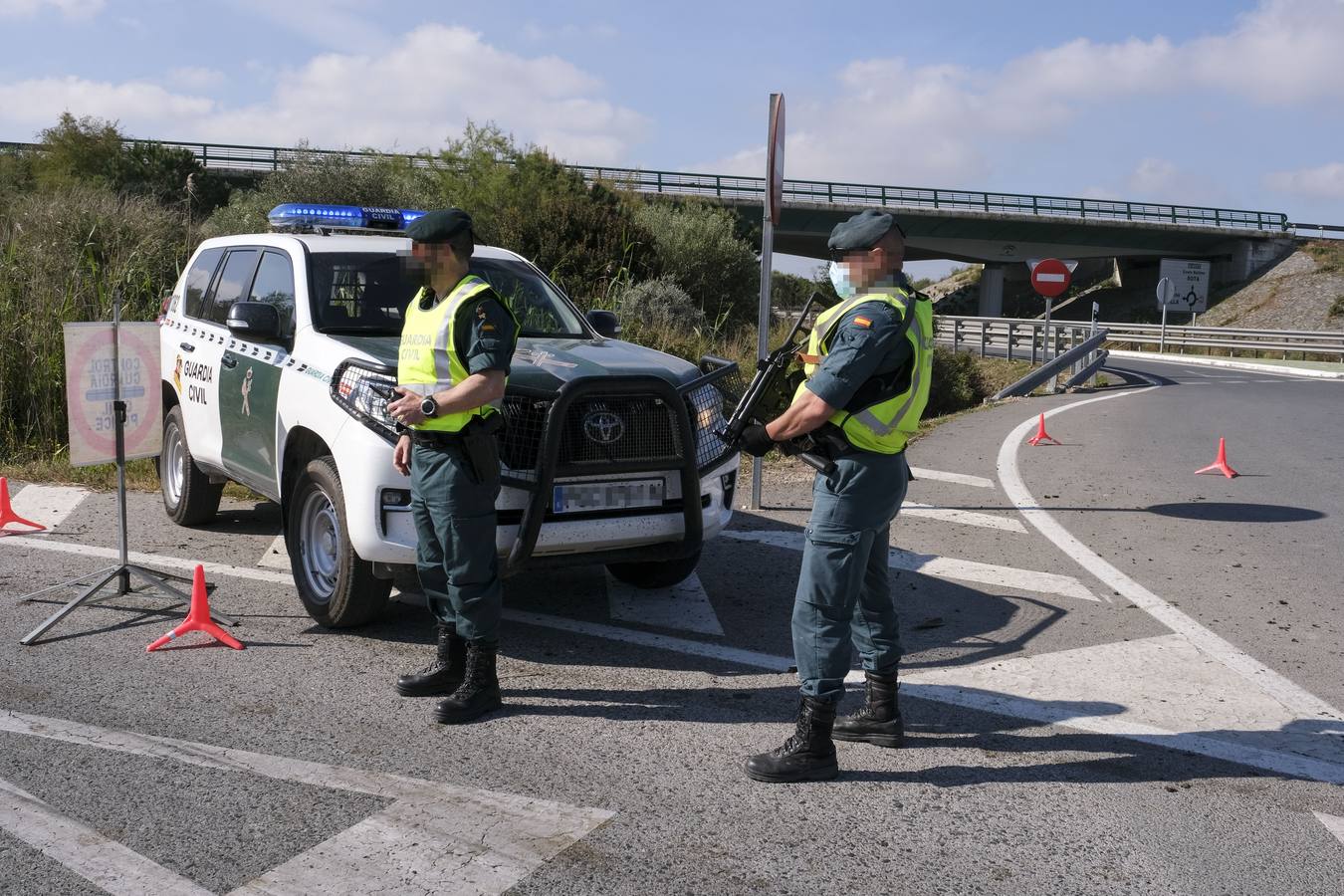 De patrulla con la Usecic de la Guardia Civil de Cádiz