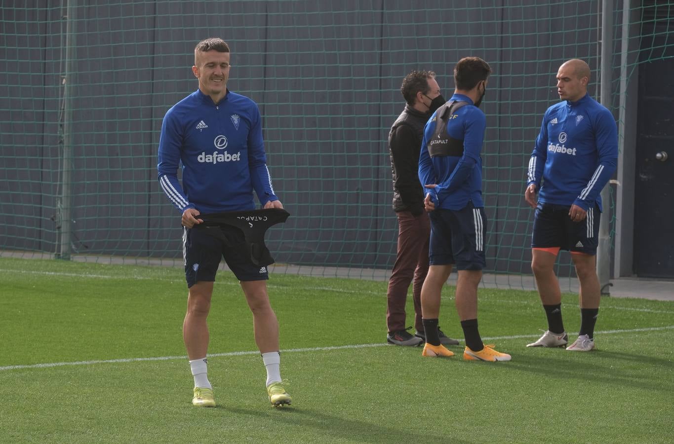 FOTOS: Akapo, la novedad en el entrenamiento del Cádiz CF