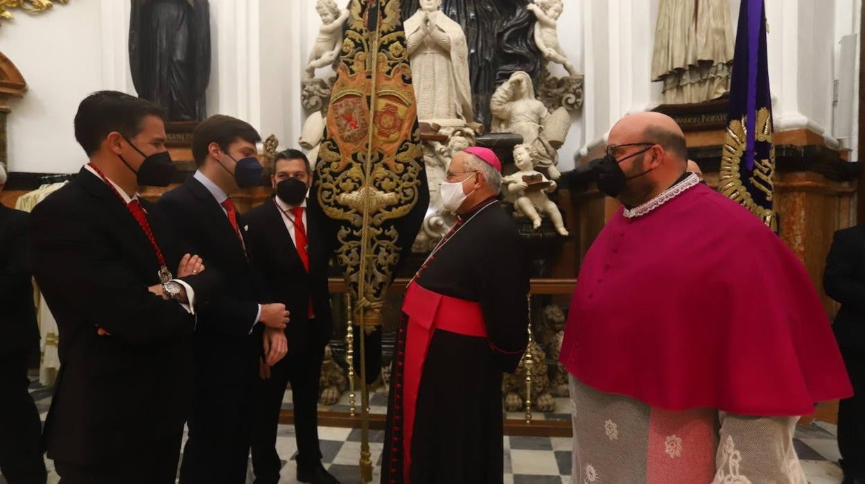 Semana Santa de Córdoba 2021 | Las imágenes del acto conjunto el Jueves Santo en la Catedral