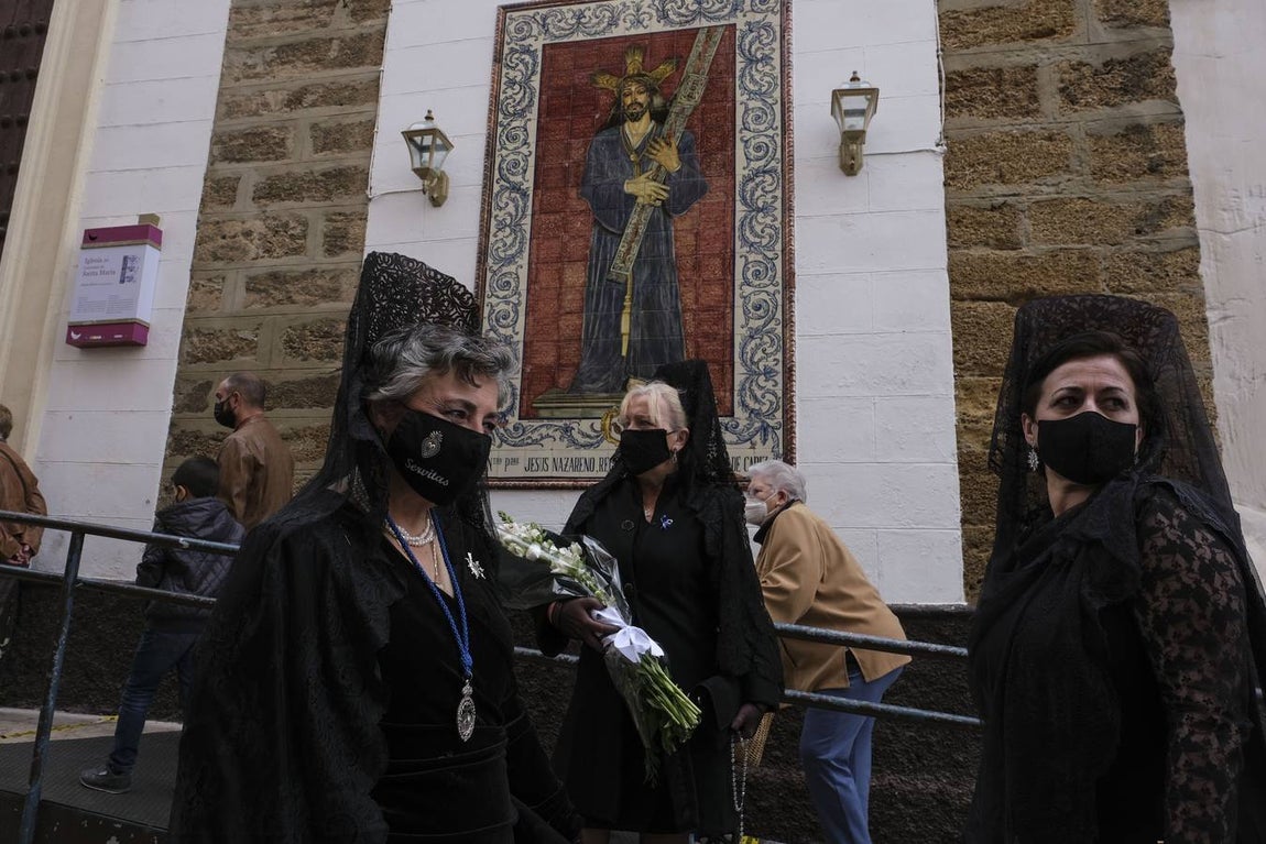 Fotos: las mejores imágenes del Jueves Santo en Cádiz
