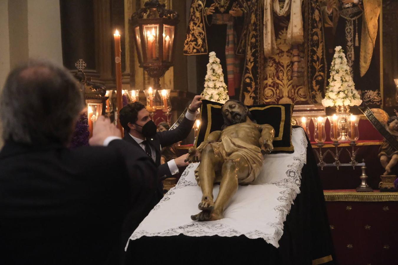 Semana Santa de Córdoba 2021 | Las imágenes del Santo Sepulcro el Viernes Santo