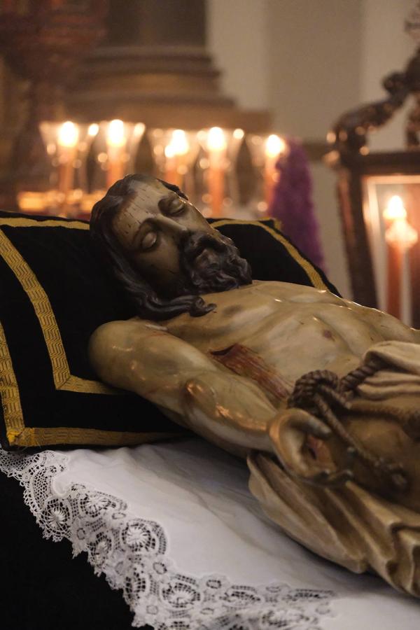 Semana Santa de Córdoba 2021 | Las imágenes del Santo Sepulcro el Viernes Santo