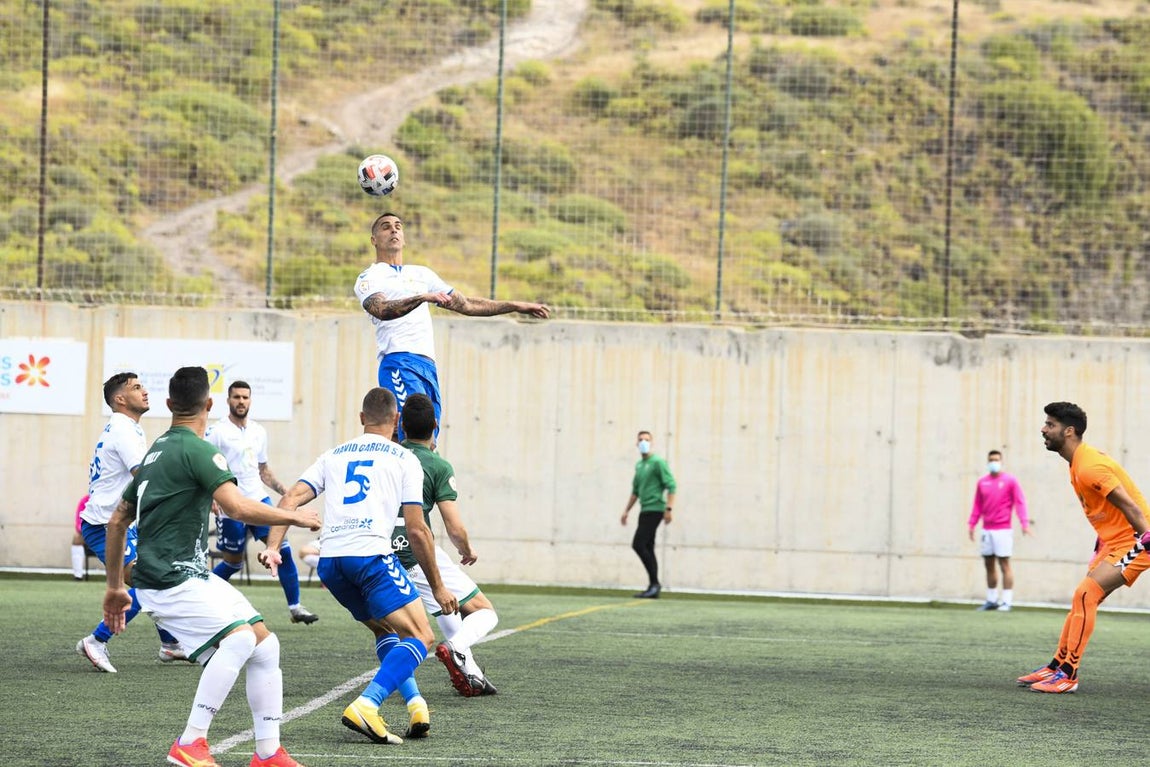 Las mejores imágenes del gol y el penalti en el Tamaraceite - Córdoba CF