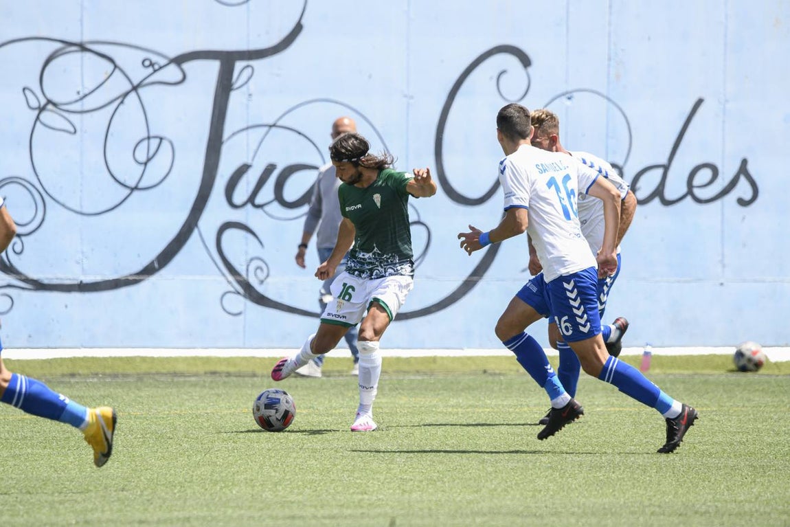 Las mejores imágenes del gol y el penalti en el Tamaraceite - Córdoba CF
