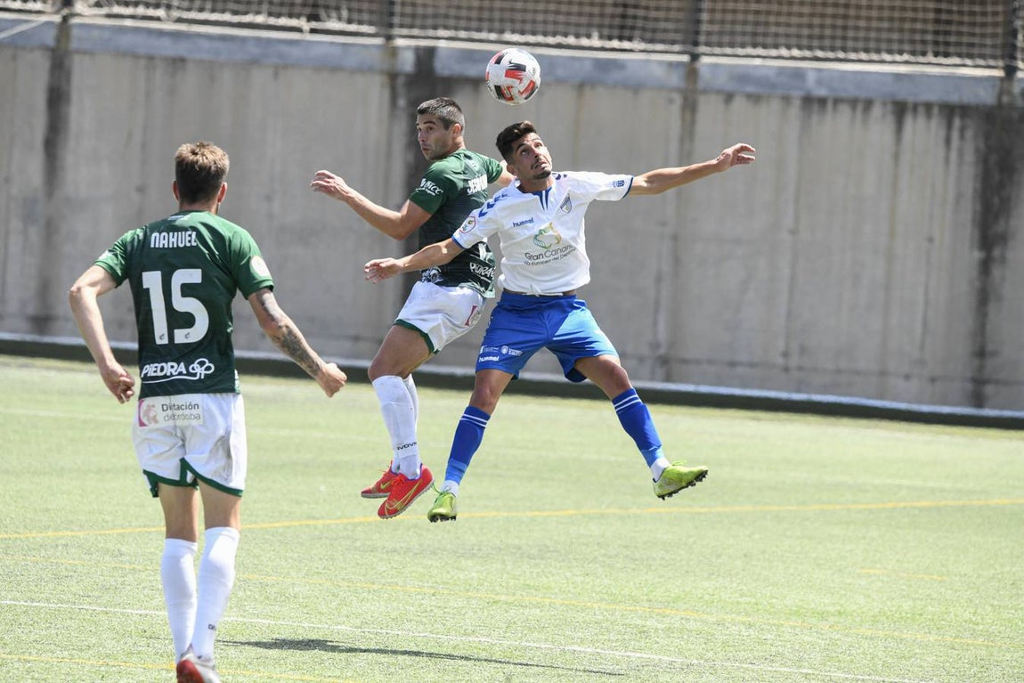 Las mejores imágenes del gol y el penalti en el Tamaraceite - Córdoba CF
