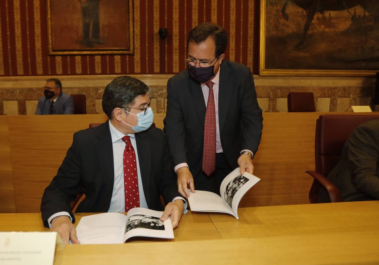 Homenaje a Manuel del Valle en el Ayuntamiento de Sevilla