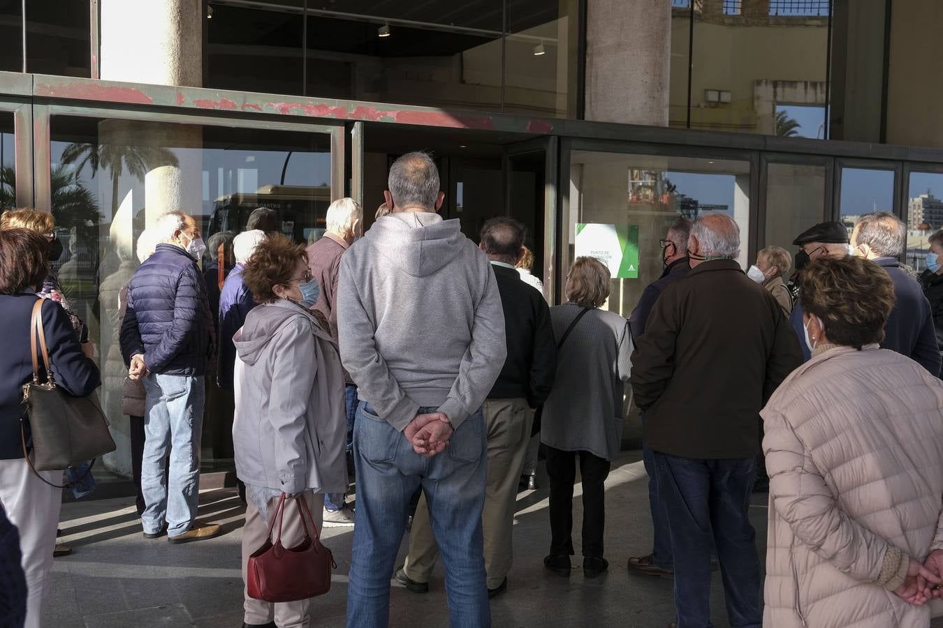 Fotos: Jornada de vacunación ante el Covid en el Palacio de Congresos de Cádiz