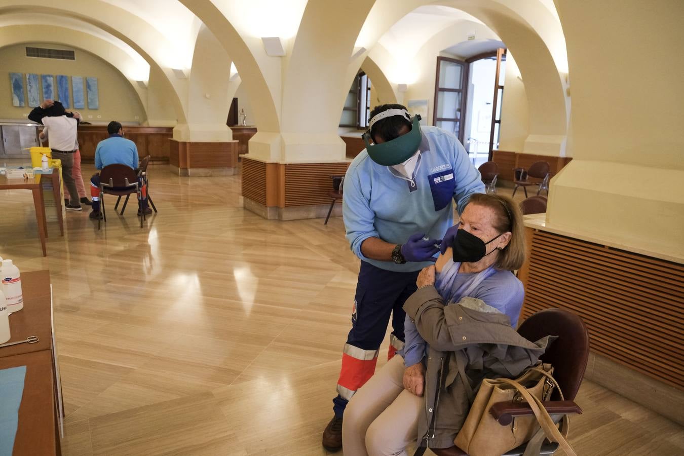 Fotos: Jornada de vacunación ante el Covid en el Palacio de Congresos de Cádiz