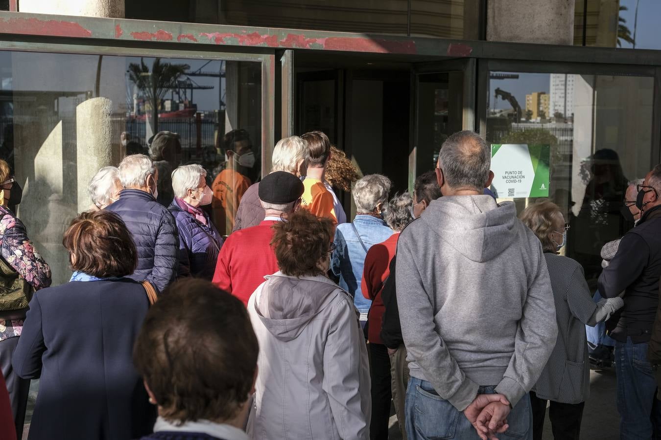 Fotos: Jornada de vacunación ante el Covid en el Palacio de Congresos de Cádiz