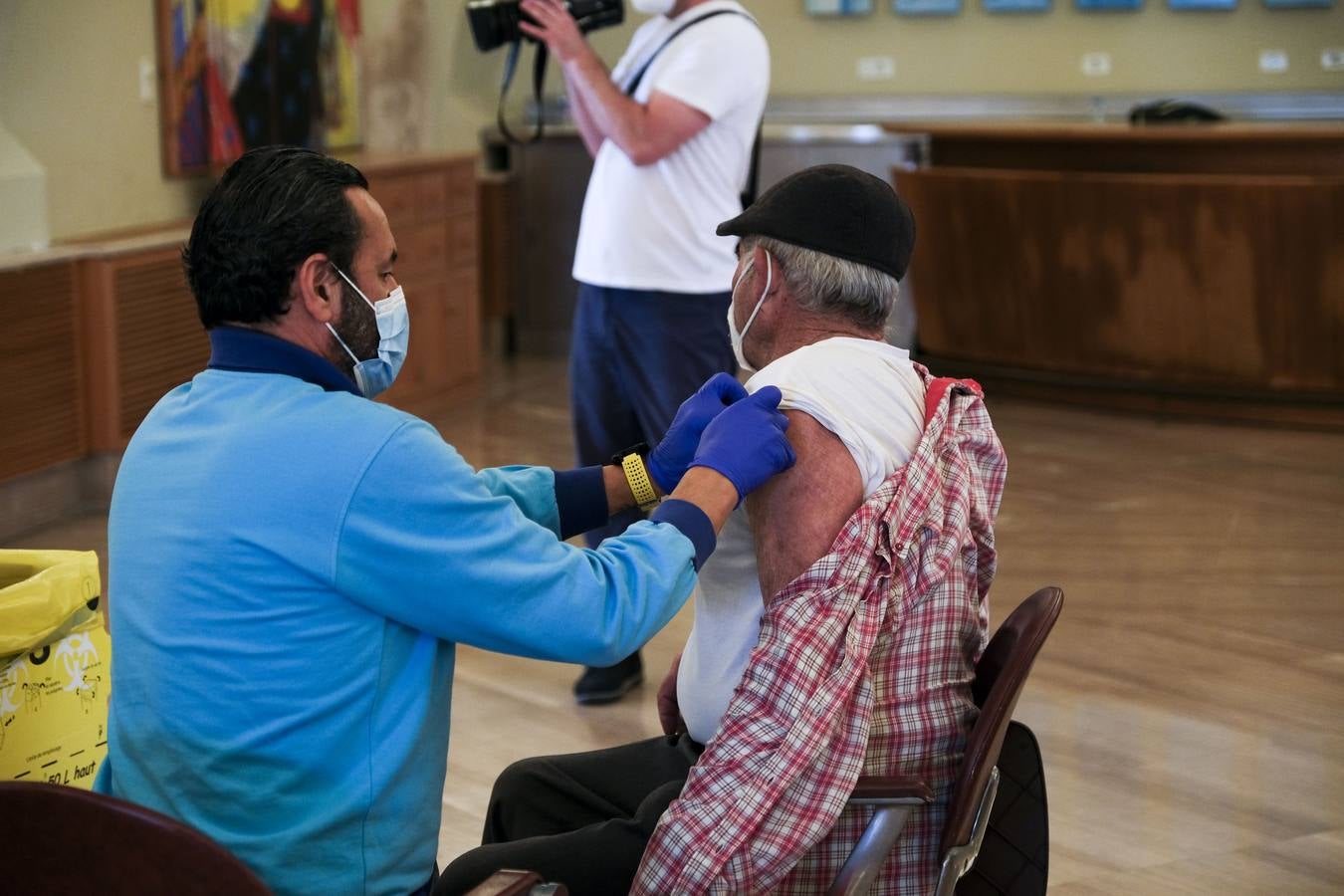 Fotos: Jornada de vacunación ante el Covid en el Palacio de Congresos de Cádiz