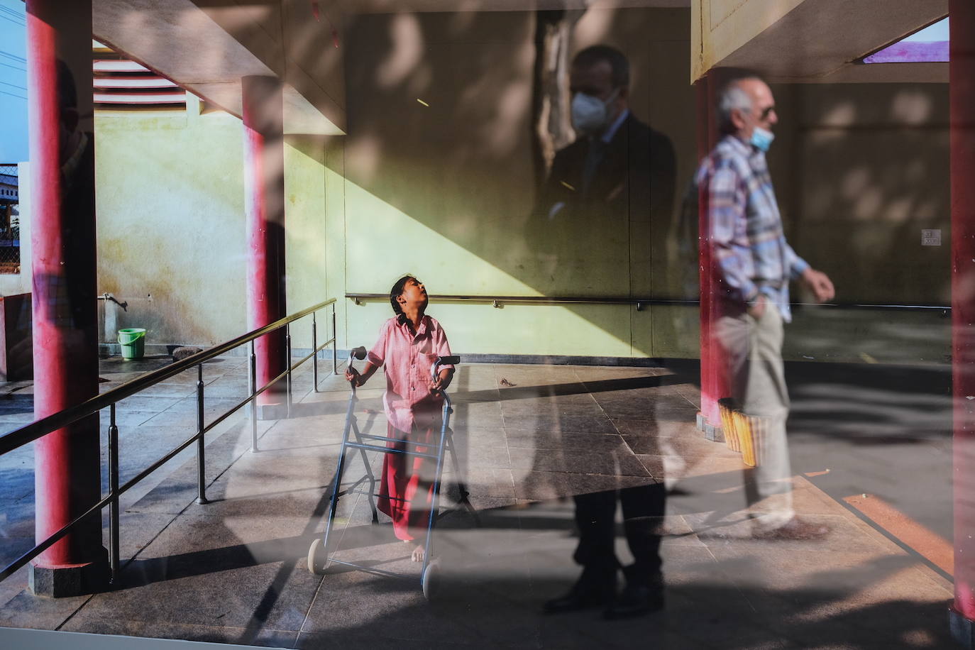 La exposición de Cristina García Rodero, en el bulevar Gran Capitán de Córdoba