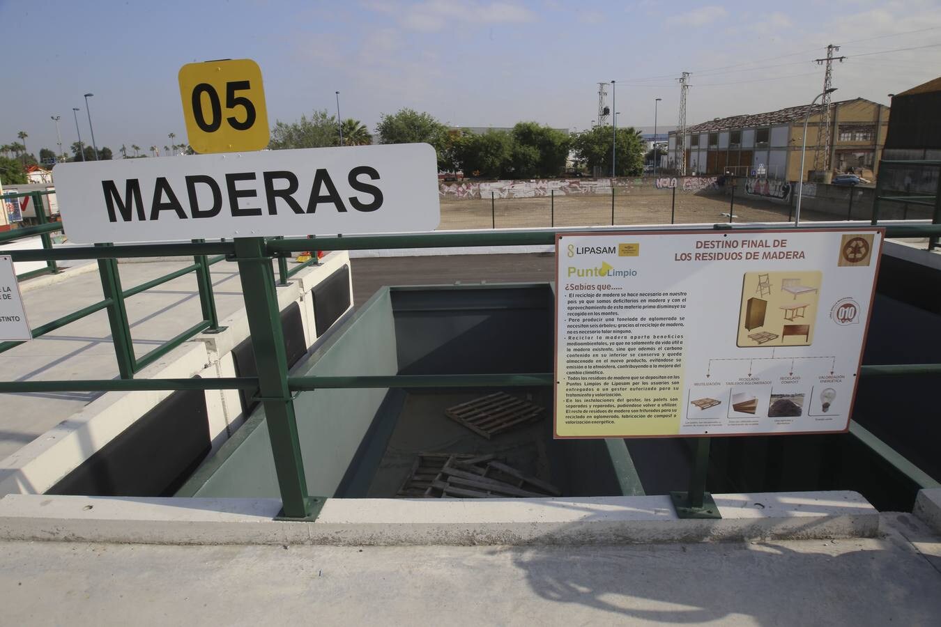 Nuevo punto limpio de Lipasam en los terrenos del Puerto de Sevilla