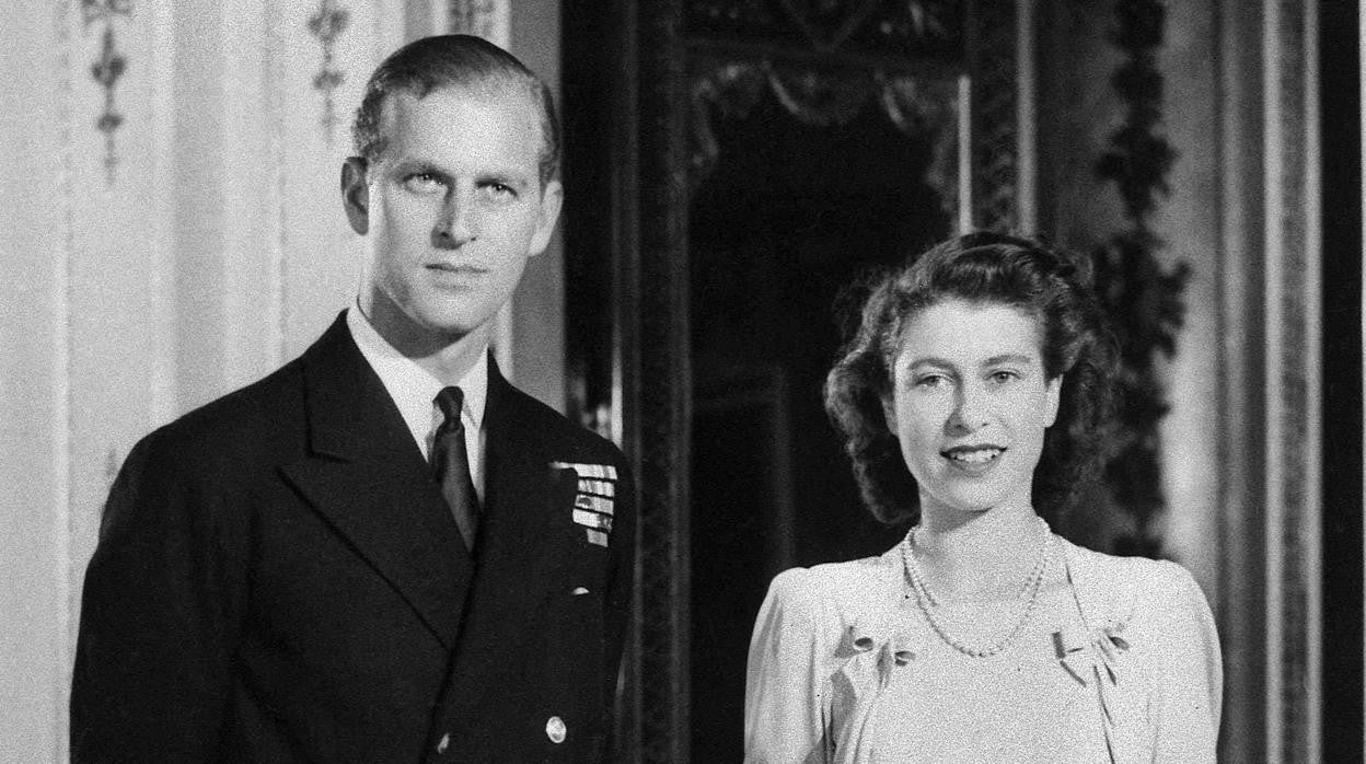 La Reina Isabel II y Felipe de Edimburgo: 73 años de amor, en imágenes