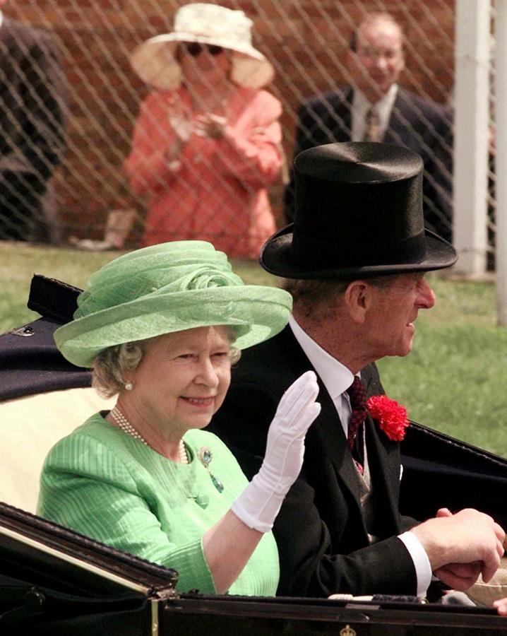 La Reina Isabel II y Felipe de Edimburgo: 73 años de amor, en imágenes