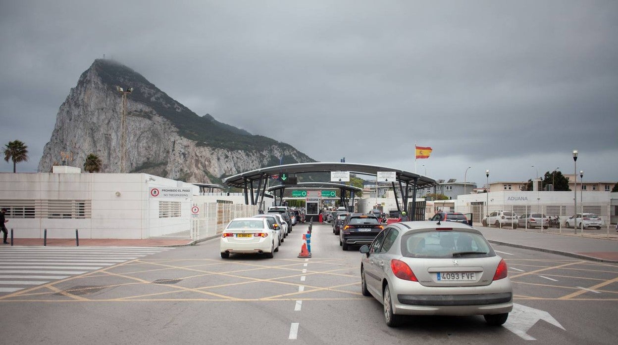 Gibraltar vuelve a la normalidad con toda su población vacunada