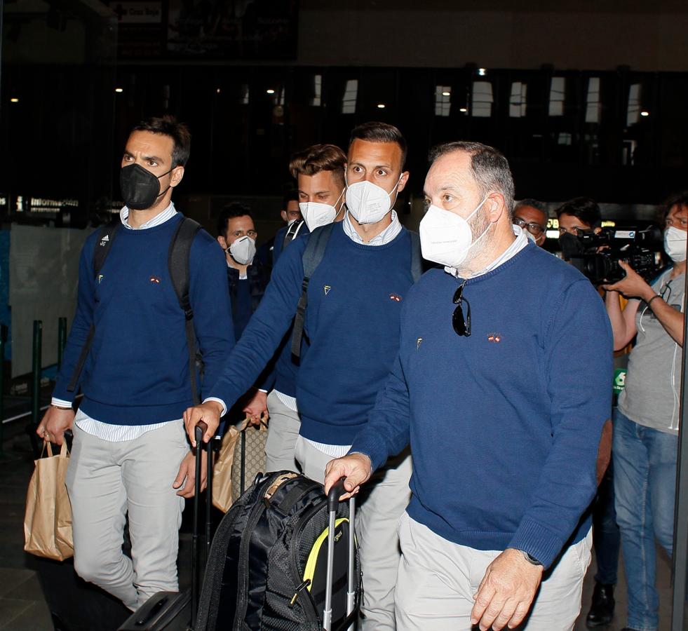 FOTOS: El Cádiz CF, rumbo a Madrid para medirse al Getafe