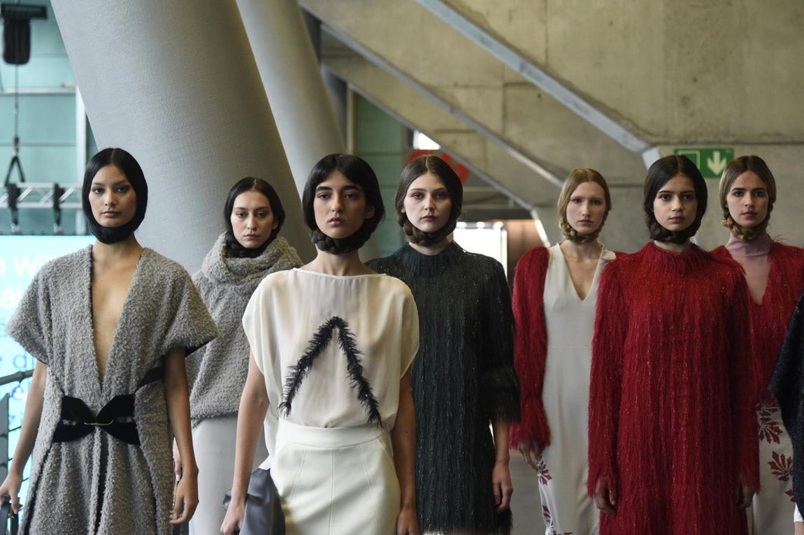 Desfile de Pilar Dalbat en la MBFWMadrid otoño/invierno 2021-22. 