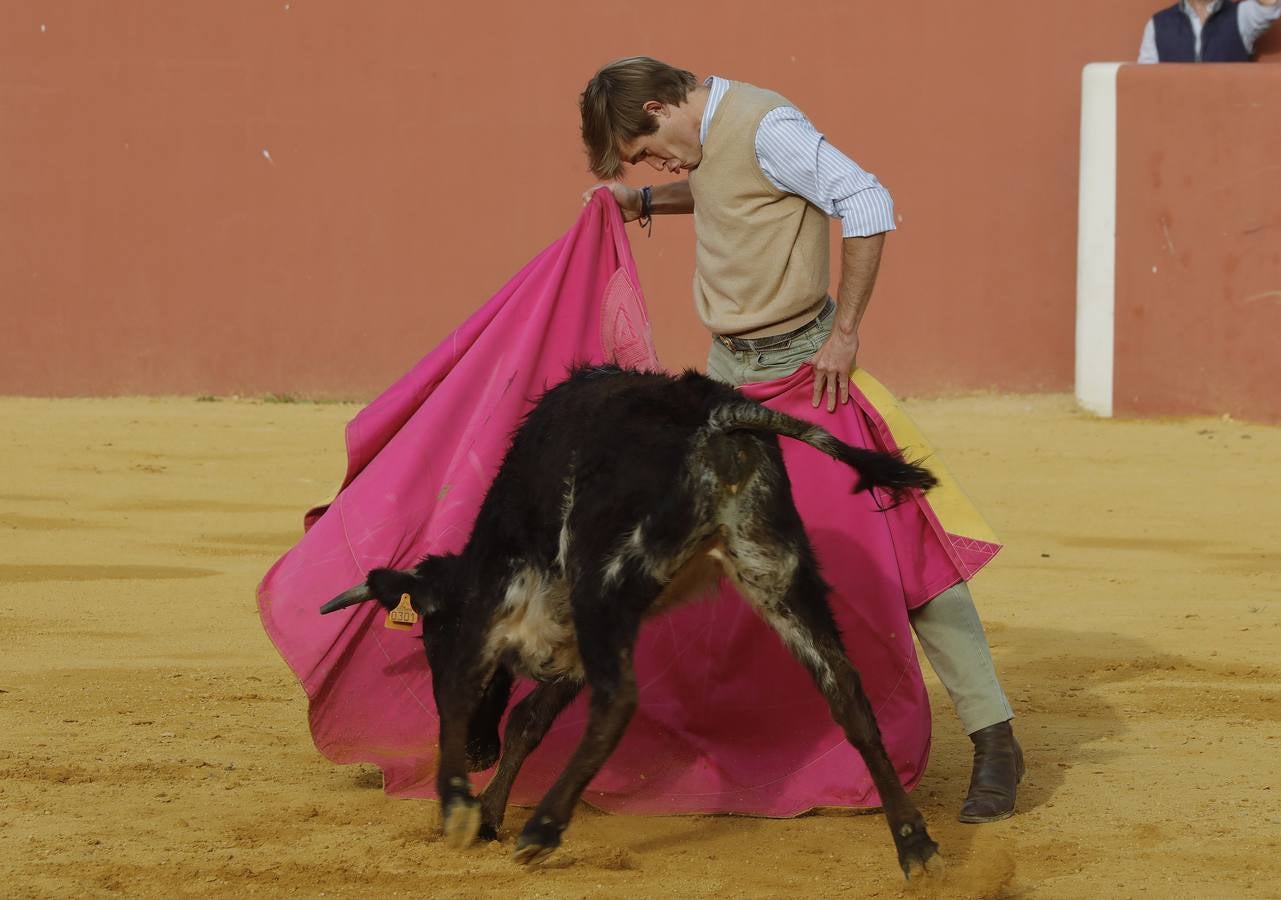 Antonio Ruiz 'Espartaco' celebró su ochenta cumpleaños toreando con los 'suyos'