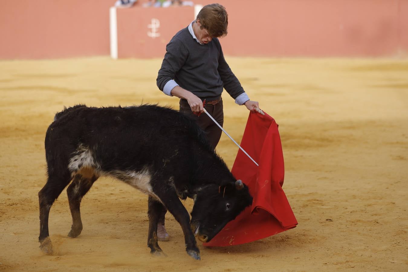 Antonio Ruiz 'Espartaco' celebró su ochenta cumpleaños toreando con los 'suyos'