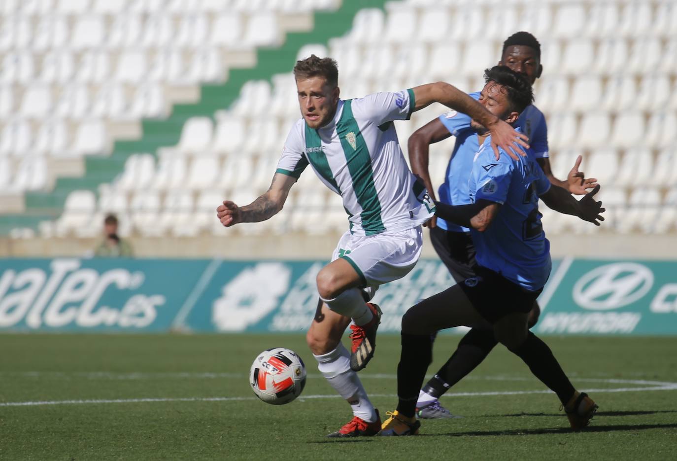 Las mejores imágenes del Córdoba CF - Balompédica Linense