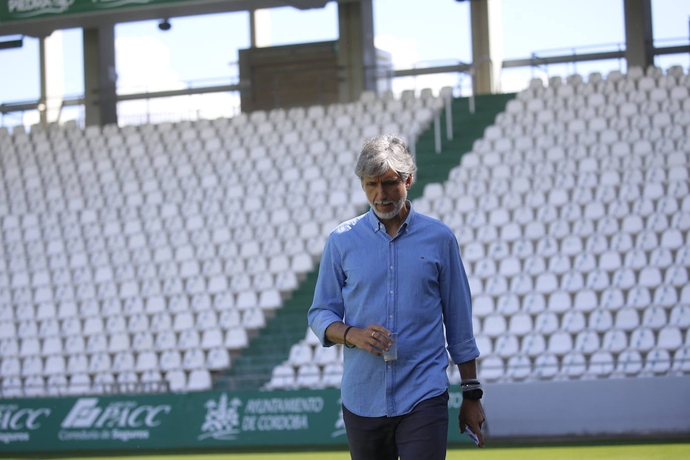 El ambiente en El Arcángel en el Córdoba CF - Linense, en imágenes