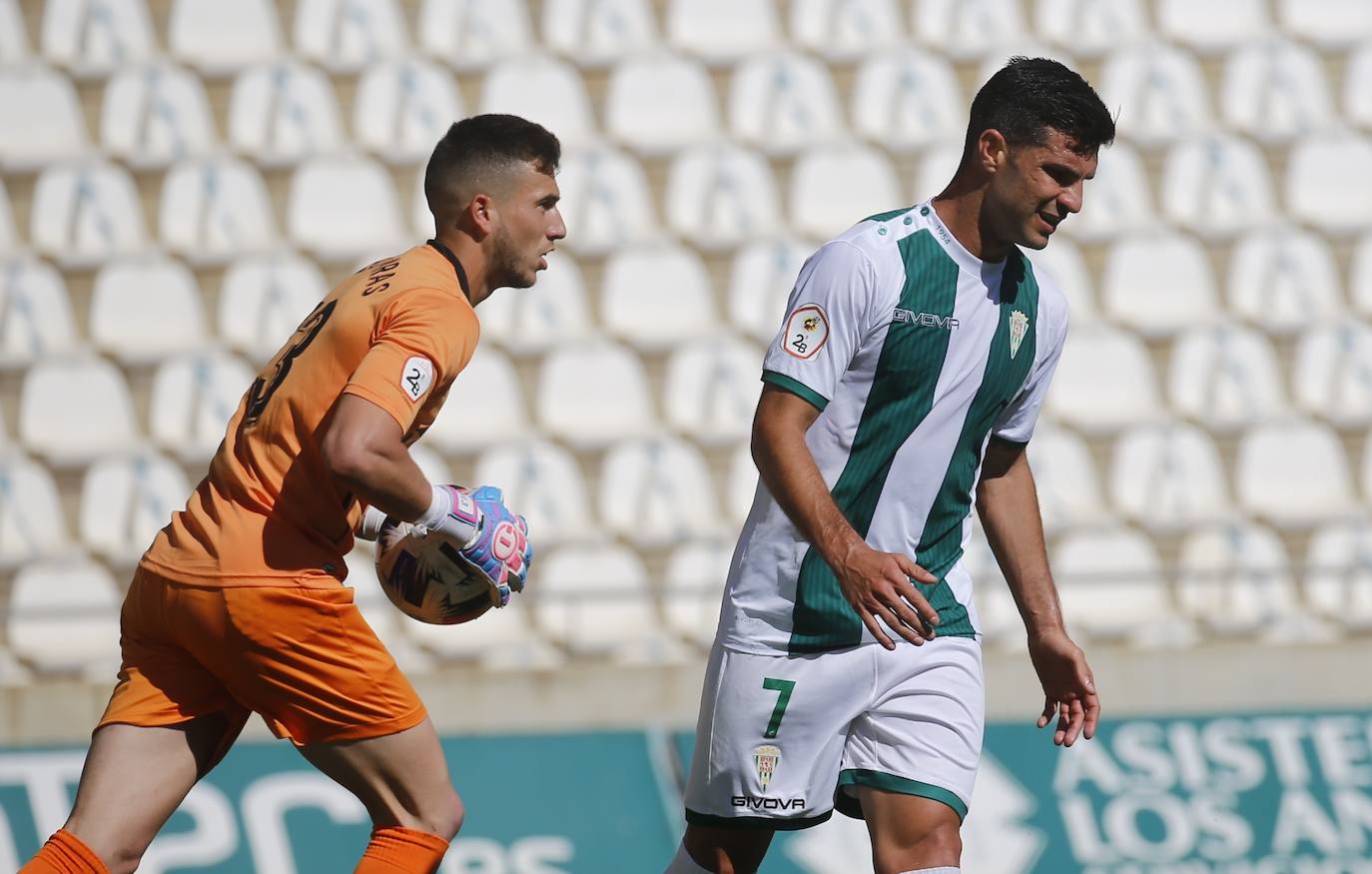 Las mejores imágenes del Córdoba CF - Balompédica Linense