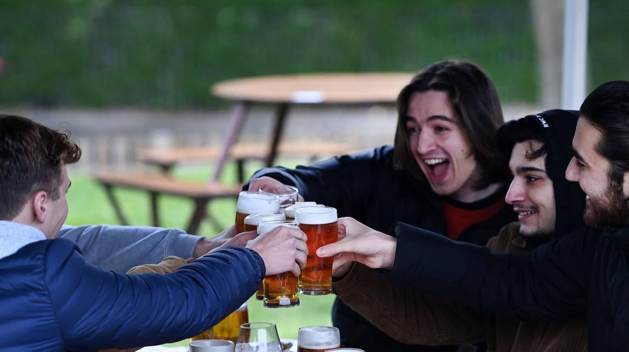 Inglaterra celebra con una gran «reapertura» su inmunidad de rebaño