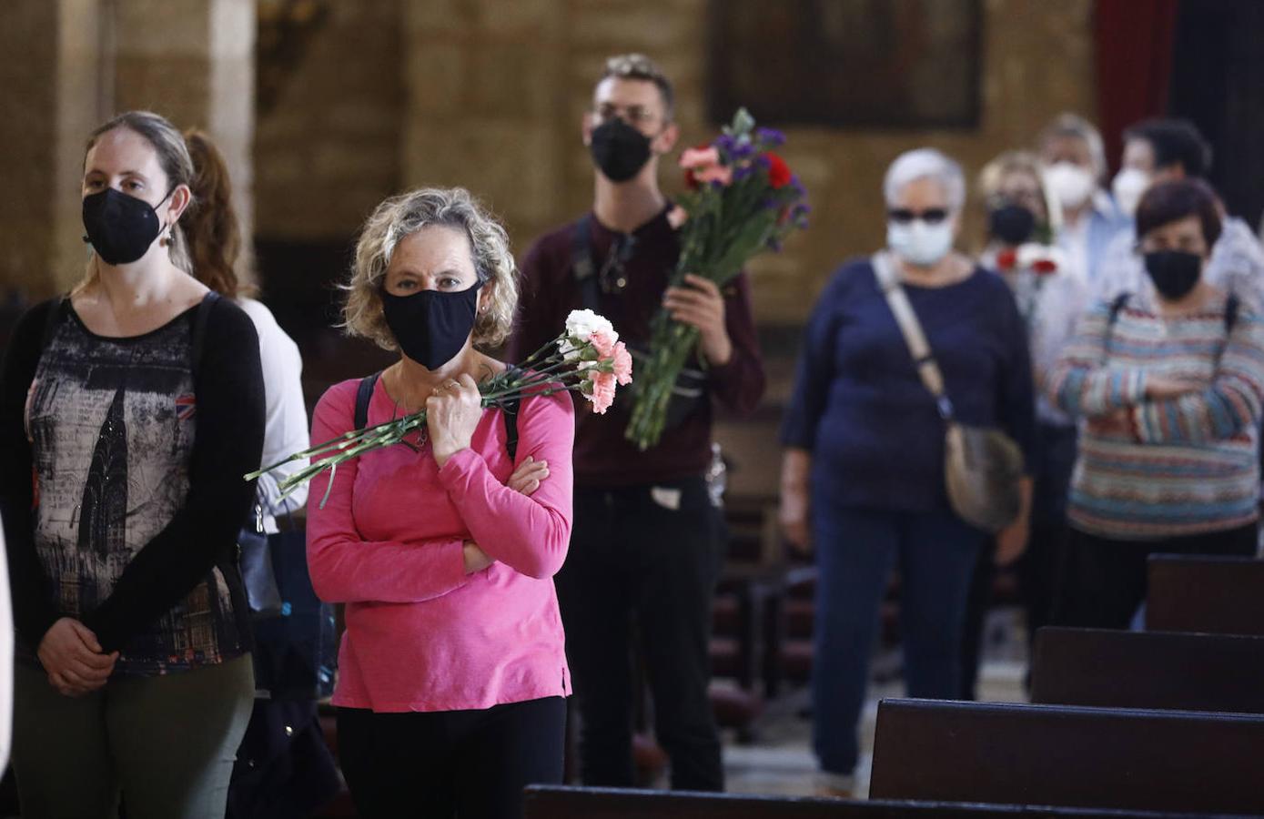 La veneración a la Virgen de los Remedios de Córdoba en martes y 13 en imágenes