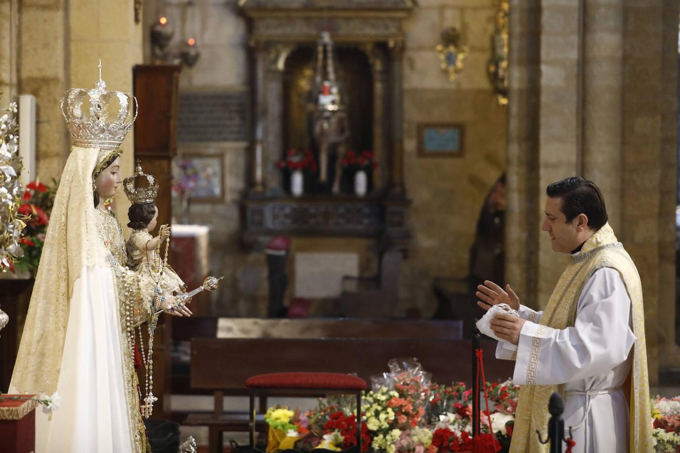 La veneración a la Virgen de los Remedios de Córdoba en martes y 13 en imágenes