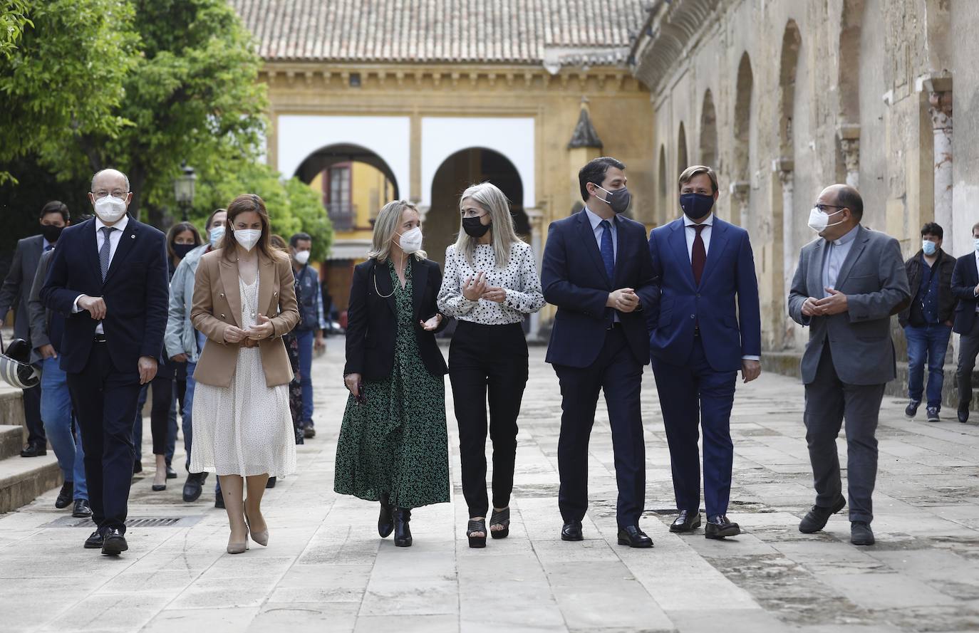 La visita de la consejera de Cultura a las excavaciones de la Mezquita-Catedral de Córdoba, en imágenes