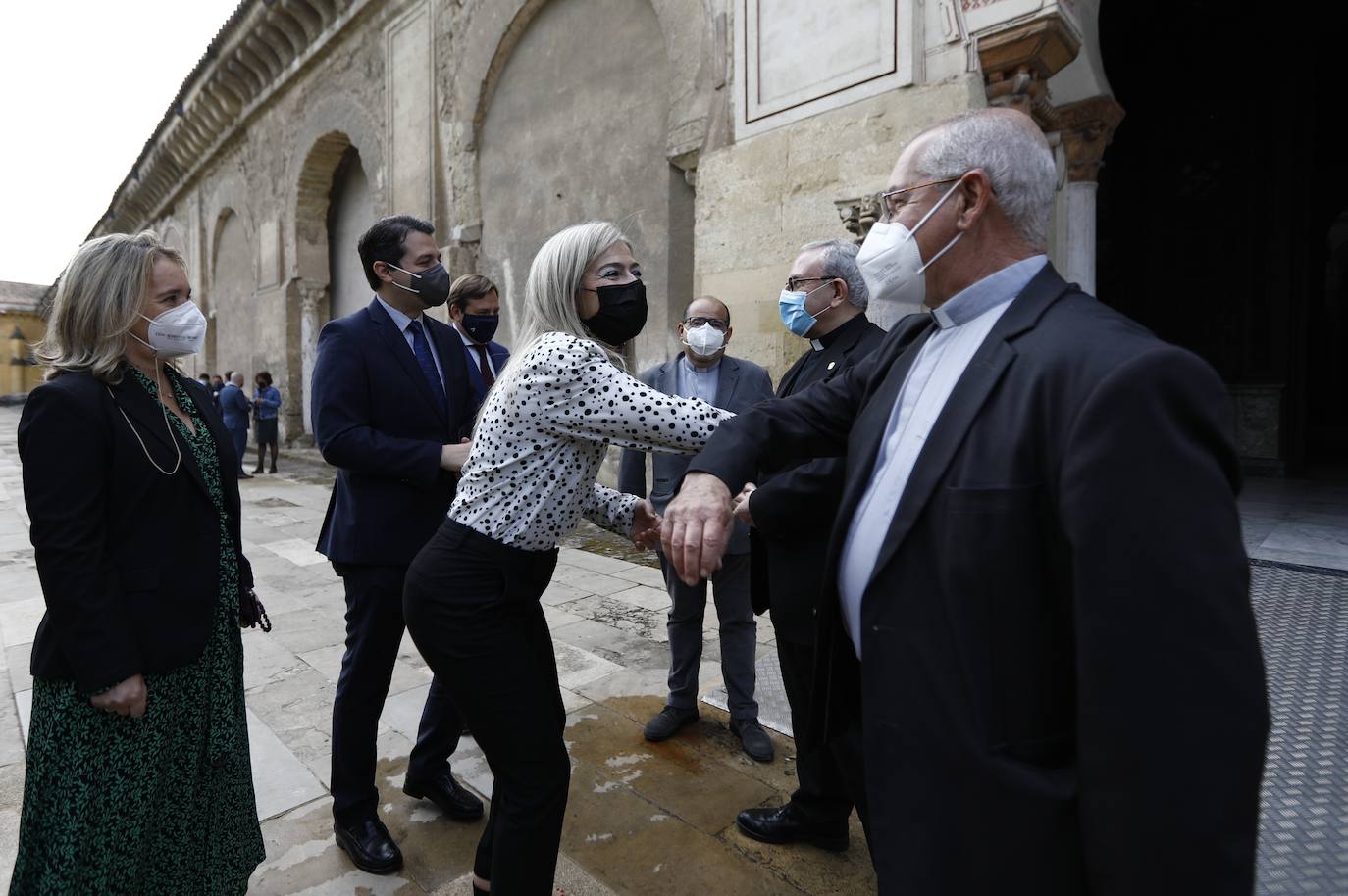 La visita de la consejera de Cultura a las excavaciones de la Mezquita-Catedral de Córdoba, en imágenes