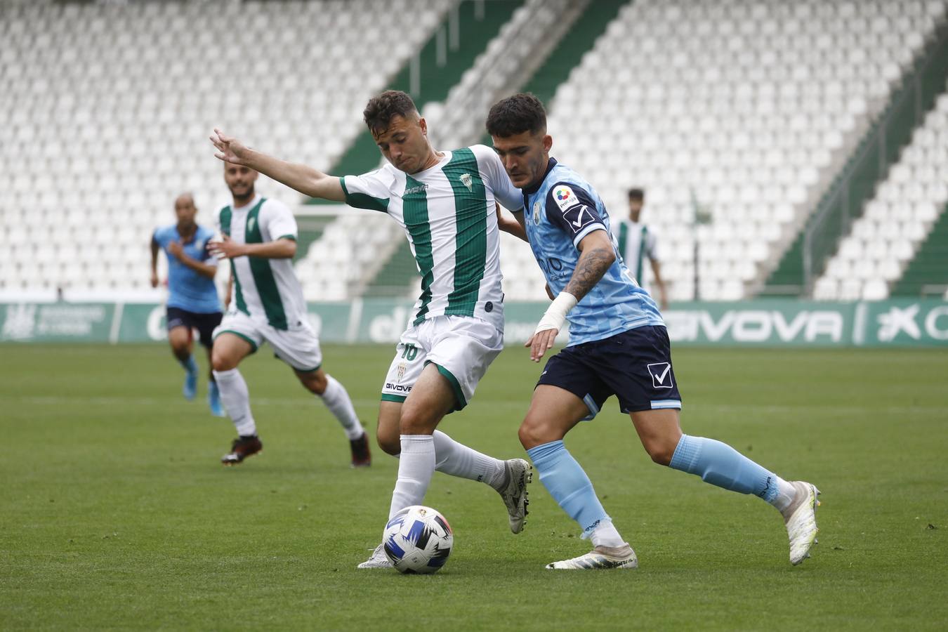 La victoria del Córdoba B ante el Rota, en imágenes