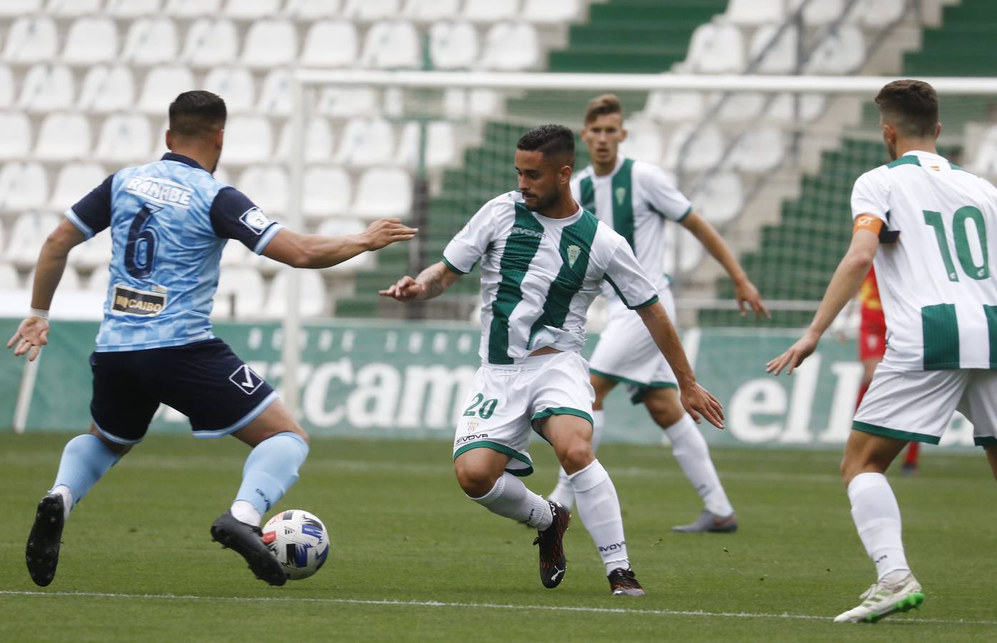 La victoria del Córdoba B ante el Rota, en imágenes