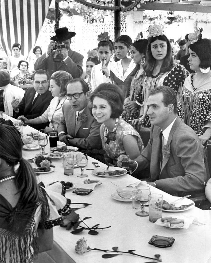 Don Juan Carlos y Doña Sofía en la Feria de Abril de Sevilla de 1968