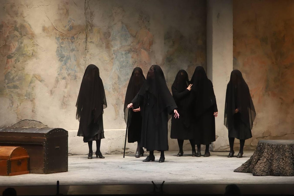 Bernarda Alba en el Gran Teatro de Córdoba, en imágenes