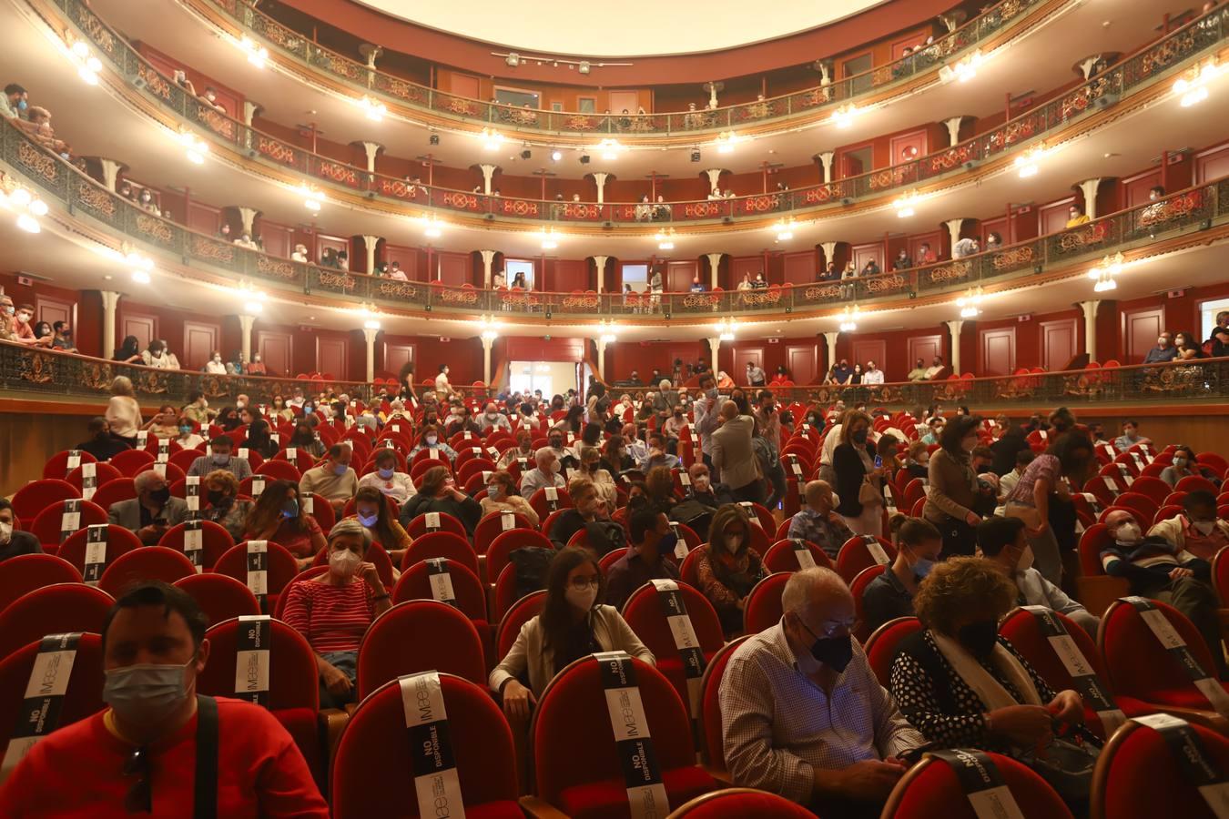 Bernarda Alba en el Gran Teatro de Córdoba, en imágenes