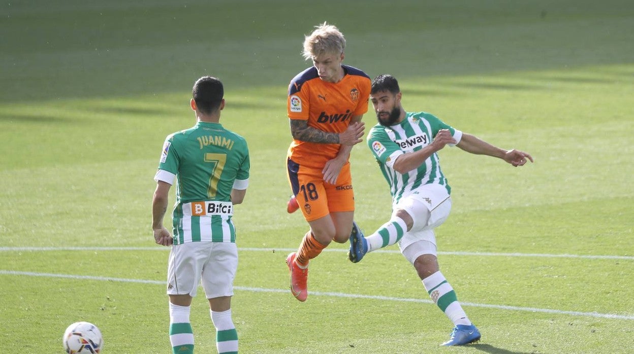 En imágenes, el partido entre el Real Betis y el Valencia C.F.