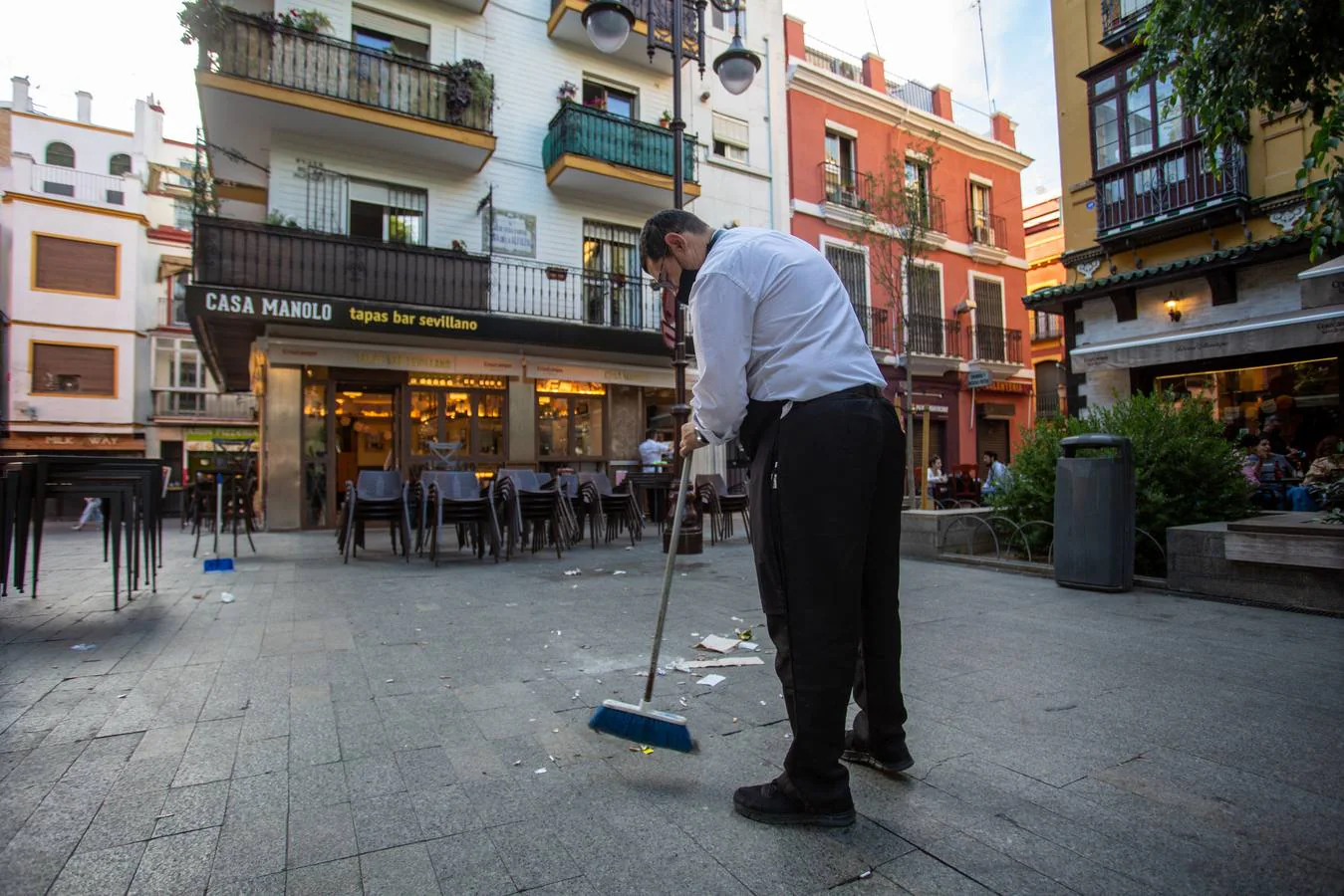 Cierre de bares a las 20 horas en Sevilla