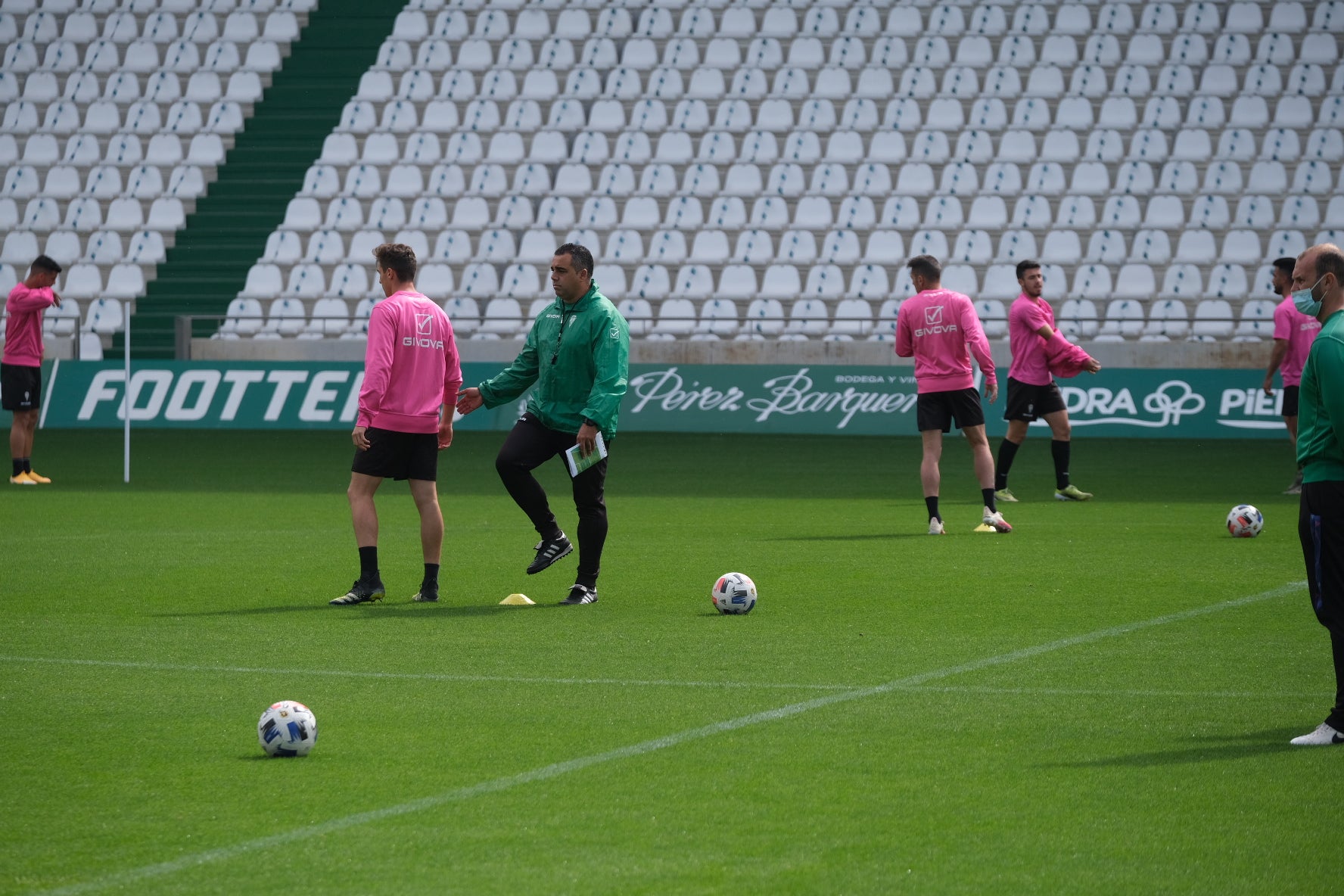 El estreno de Germán Crespo como técnico del Córdoba CF, en imágenes