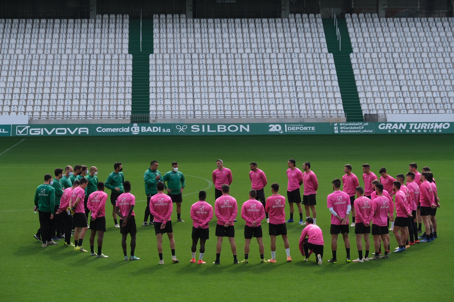 El estreno de Germán Crespo como técnico del Córdoba CF, en imágenes