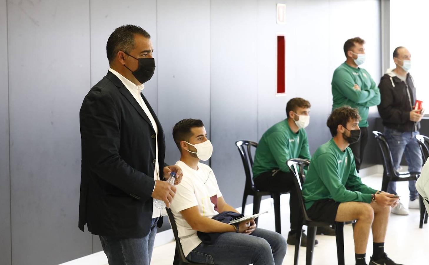 La presentación de Germán Crespo, nuevo entrenador del Córdoba, en imágenes