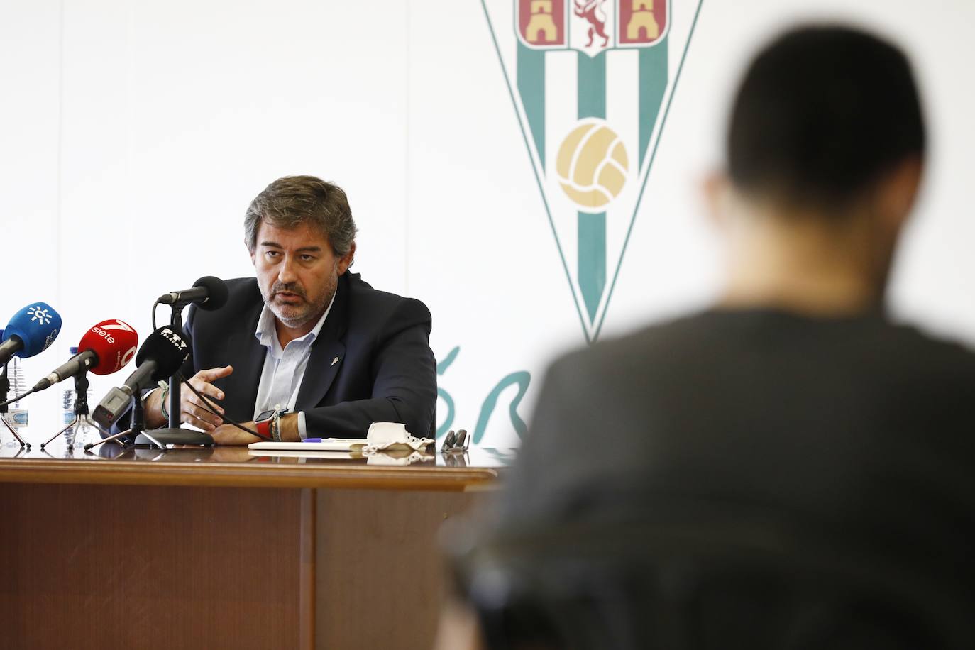 La presentación de Germán Crespo, nuevo entrenador del Córdoba, en imágenes